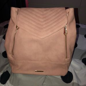 Cute peach on the go bag.